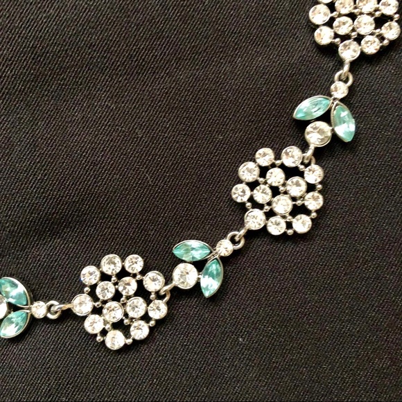 Flower Rhinestone Necklace - Picture 2 of 4